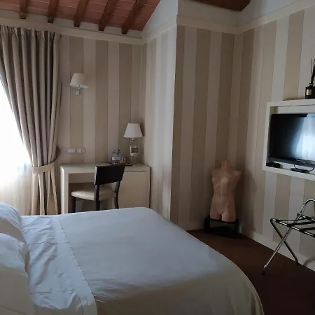 Molo73 בית הארחה